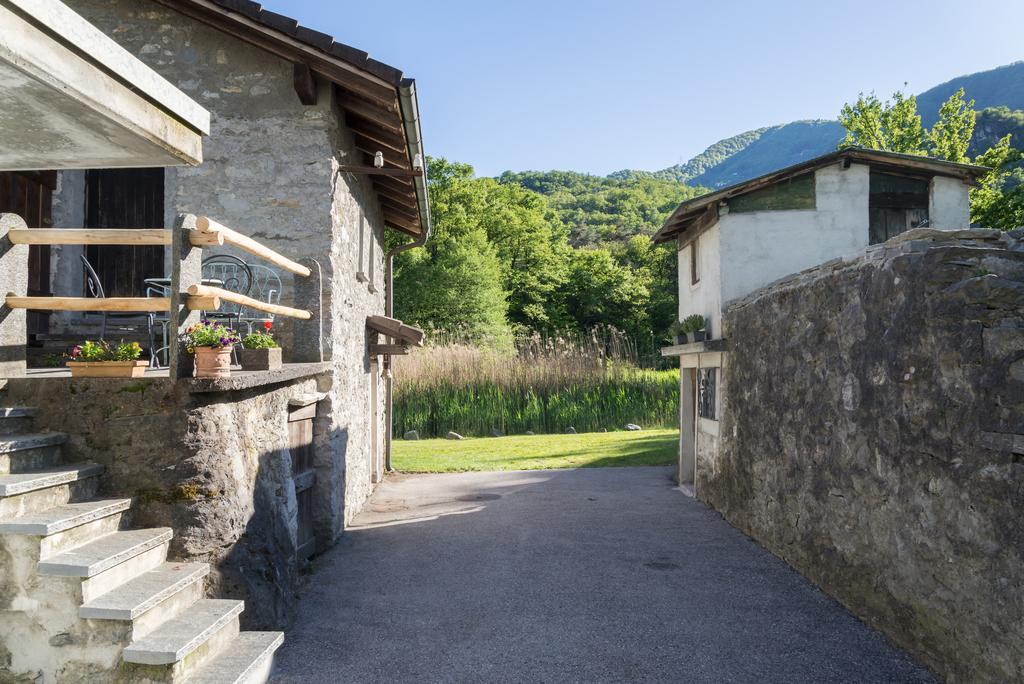 Ostello & Camping Riposo Losone Exterior foto